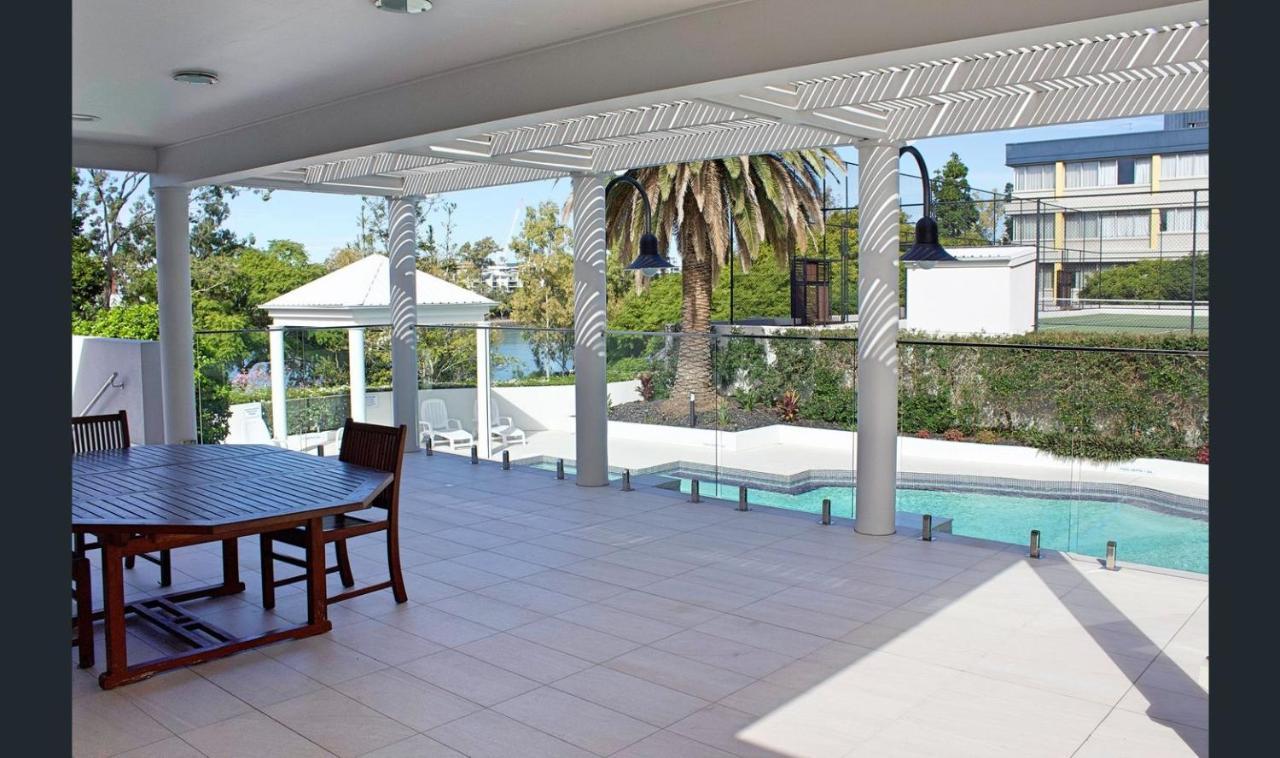 The Oasis Apartments Μπρίσμπεϊν Εξωτερικό φωτογραφία