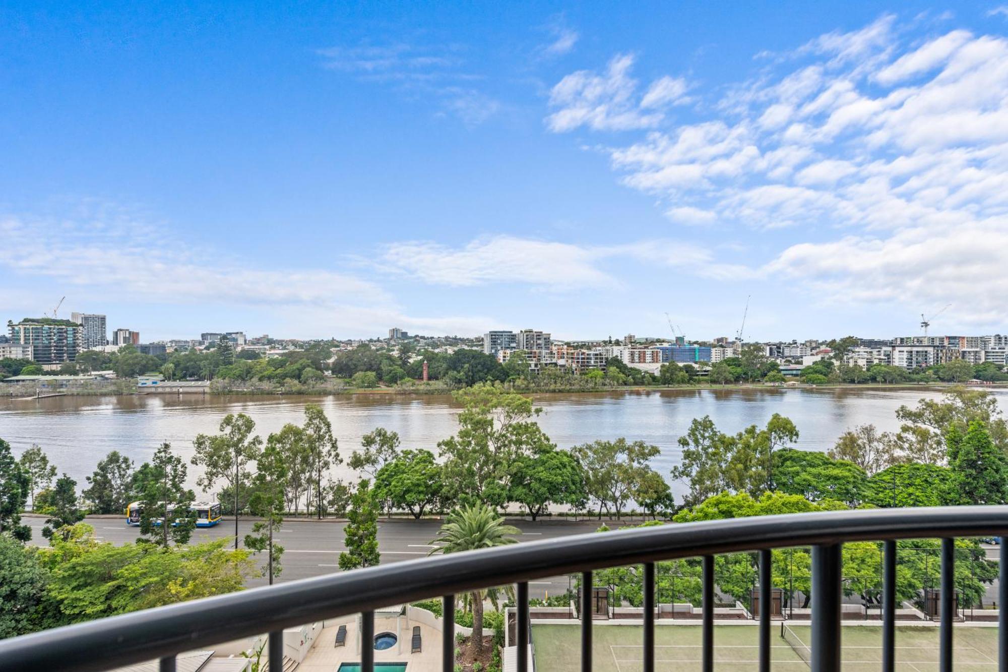 The Oasis Apartments Μπρίσμπεϊν Εξωτερικό φωτογραφία