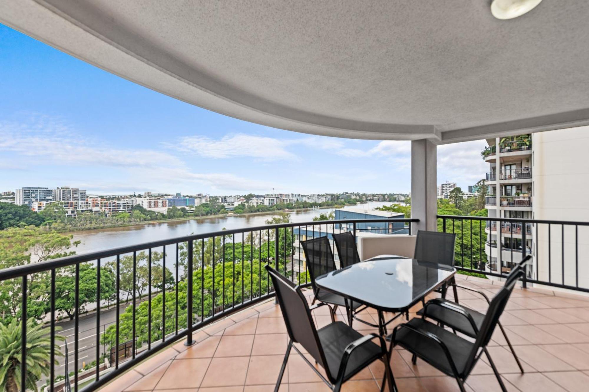 The Oasis Apartments Μπρίσμπεϊν Εξωτερικό φωτογραφία