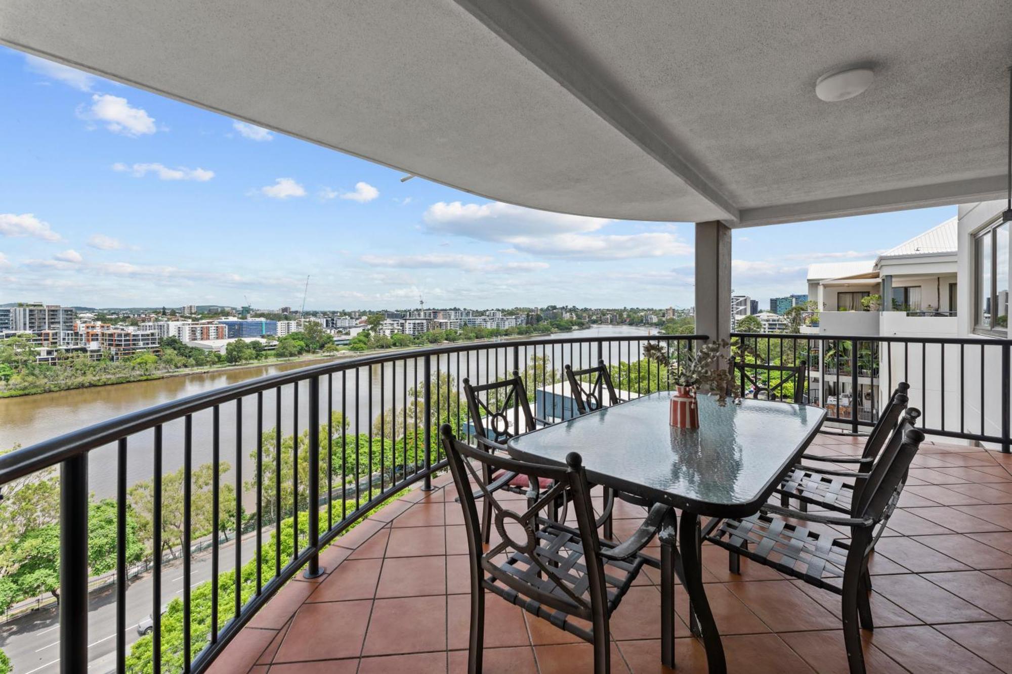 The Oasis Apartments Μπρίσμπεϊν Εξωτερικό φωτογραφία