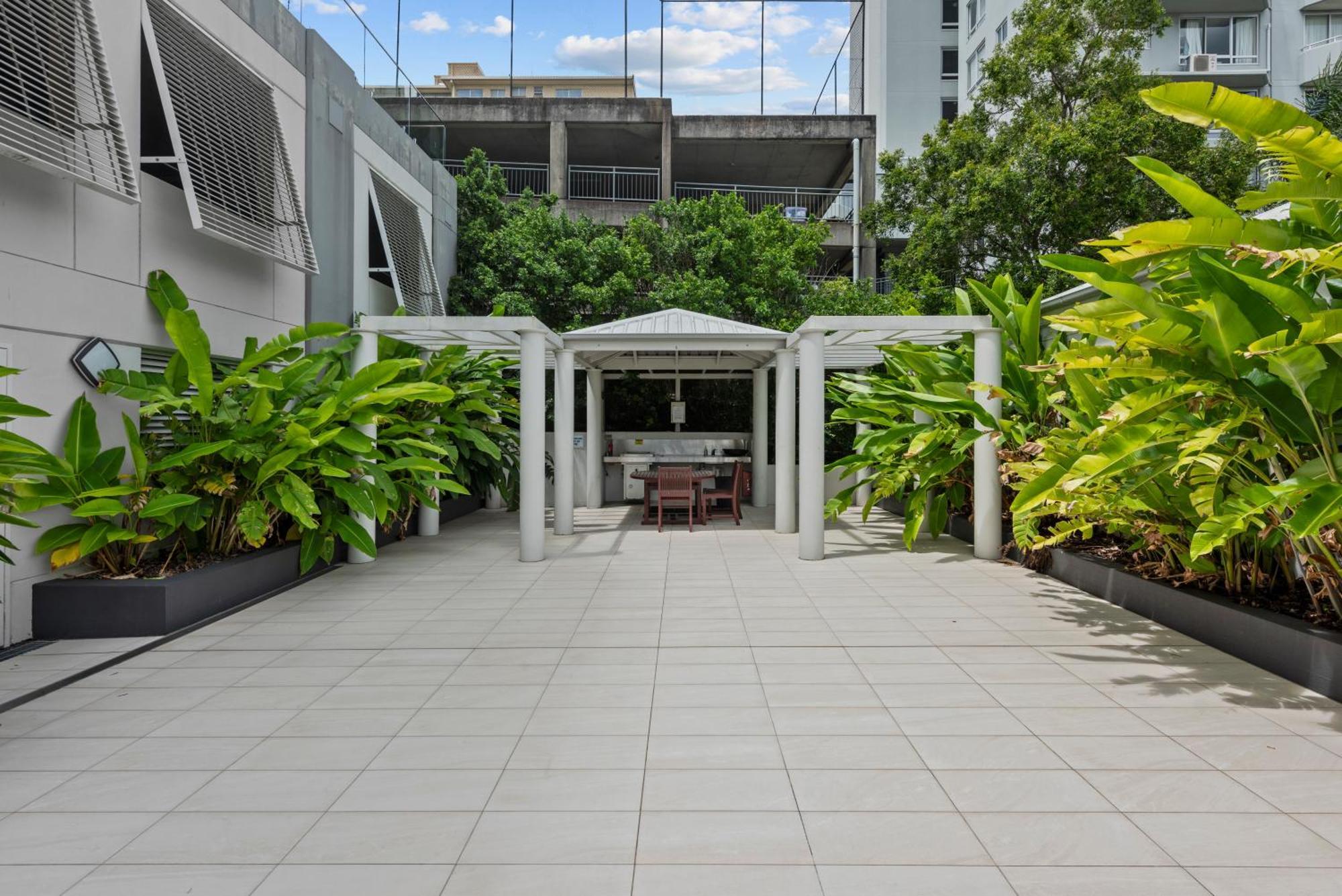 The Oasis Apartments Μπρίσμπεϊν Εξωτερικό φωτογραφία
