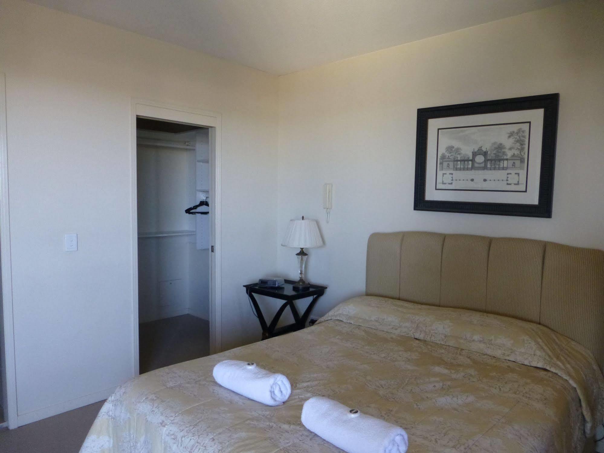 The Oasis Apartments Μπρίσμπεϊν Εξωτερικό φωτογραφία